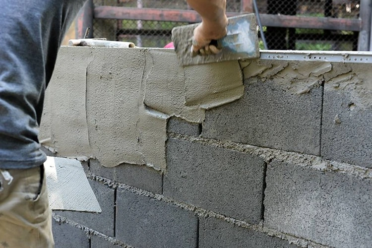 Enhancing Water Retention in Building Materials
